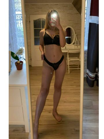 Олеся Новенькая Блондинка